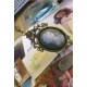 collier green cameo