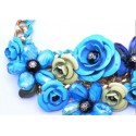 Collier fleurs bleues